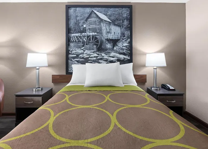 Super 8 By Wyndham Bridgeport/Clarksburg Area