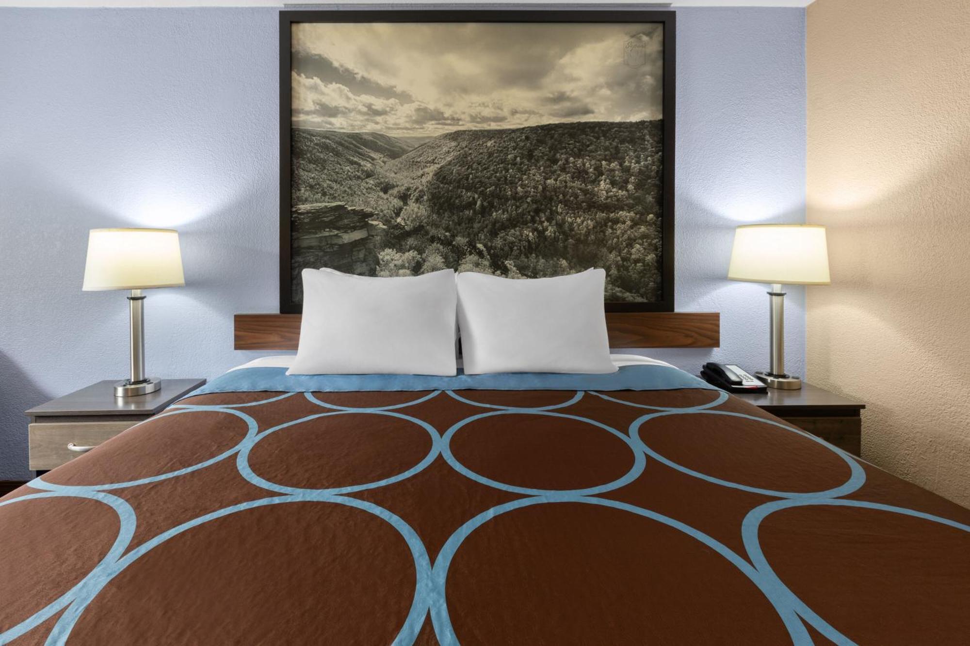 Hotel Super 8 By Wyndham Bridgeport/clarksburg Area