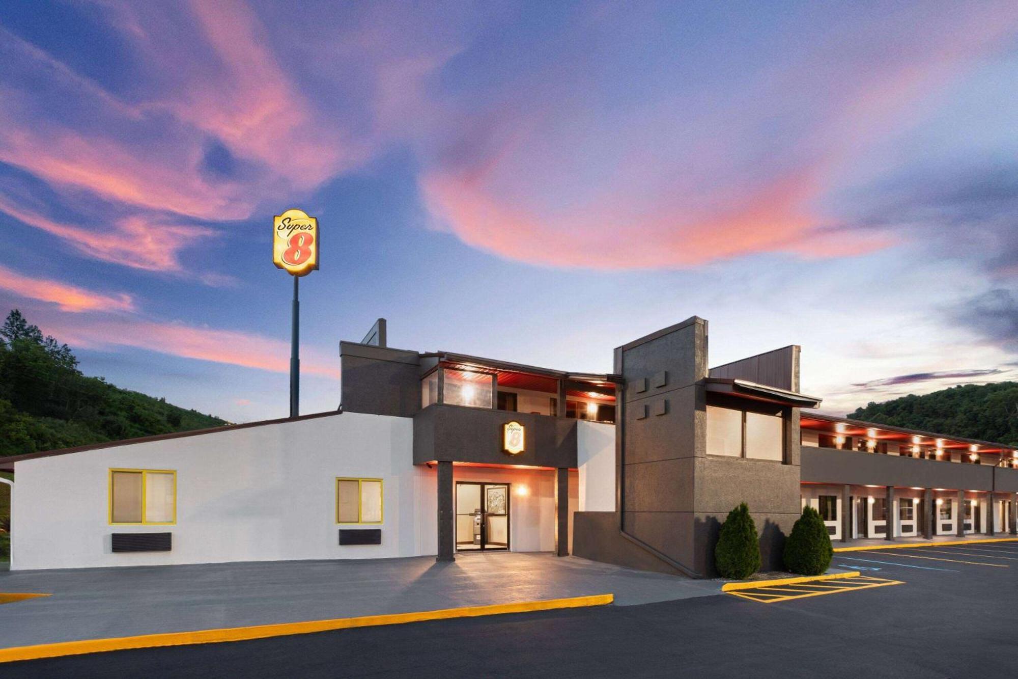 Super 8 By Wyndham Bridgeport/clarksburg Area 3* Bridgeport